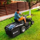 Fieldmann FZTR 9840-B Fűnyíró traktor